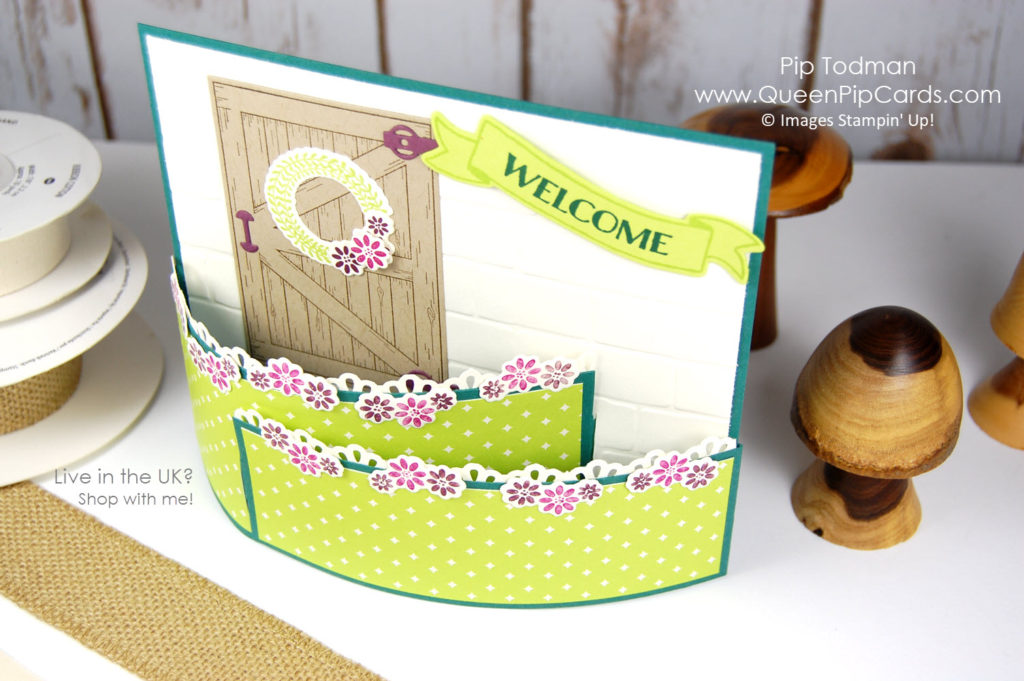 Curved Card Idea meets the new Barn Door Bundle from Stampin' Up! Pip Todman Crafty Coach & Stampin' Up! Demonstrator in the UK Queen Pip Cards www.queenpipcards.com Facebook: fb.me/QueenPipCards #queenpipcards #stampinup #papercraft #inspiringyourcreativity 