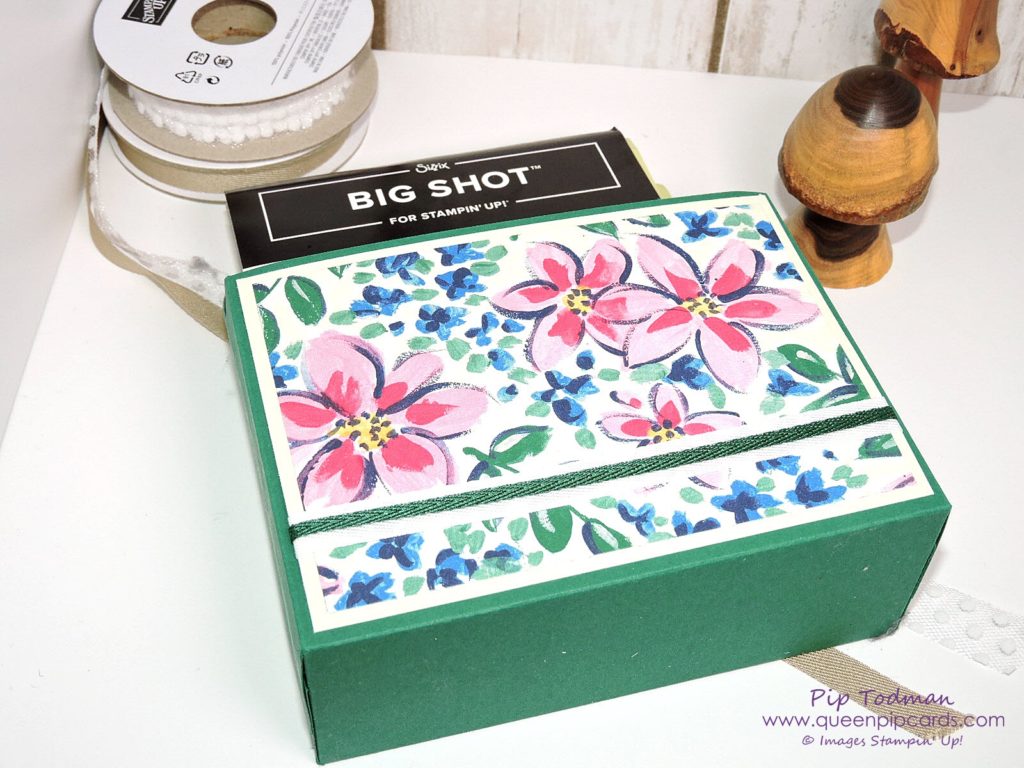 Garden Impressions Organiser Boxes to look after your framelits and embossing folders - both small and large sizes! Check out my video and the measurements on my blog! All Stampin' Up! products available from my online store here: http://bit.ly/QPCShop Pip Todman Crafty Coach & Stampin' Up! Top UK Demonstrator Queen Pip Cards www.queenpipcards.com Facebook: fb.me/QueenPipCards #queenpipcards #inspiringyourcreativity #stampinup #papercraft