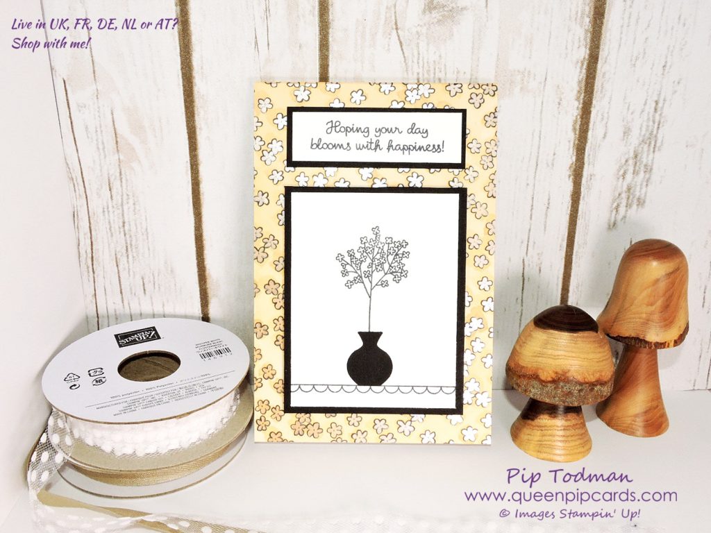 Easy Notepad Idea with Varied Vases! So cute but so easy to make. Quick, easy but stylish gifts for my customers. Paired with Share What You Love papers for that extra luxury feel! All products available from my online store here: http://bit.ly/QPCShop Pip Todman Crafty Coach & Stampin' Up! Top UK Demonstrator Queen Pip Cards www.queenpipcards.com Facebook: fb.me/QueenPipCards #queenpipcards #inspiringyourcreativity #stampinup #papercraft 