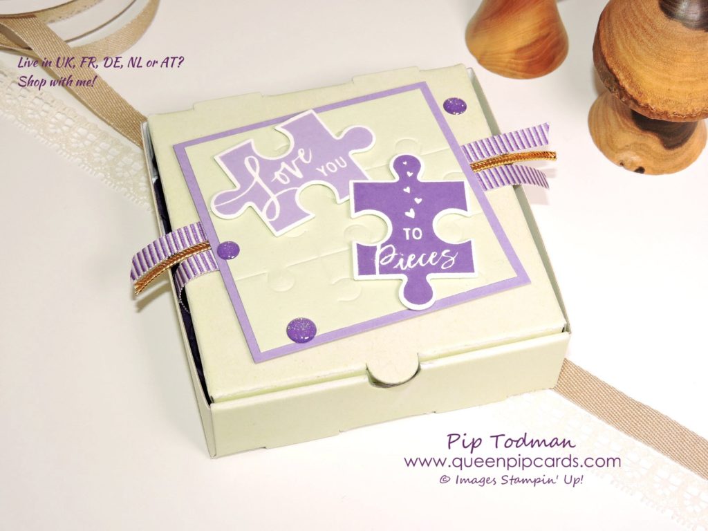 Love You To Pieces Gift Idea using the new bundle and our cute Pizza Boxes. Make your own personalised jigsaw puzzle cards! Pop them in a box and send someone a gift and a card in one! All Stampin' Up! products available from my online store here: http://bit.ly/QPCShop Pip Todman Crafty Coach & Stampin' Up! Top UK Demonstrator Queen Pip Cards www.queenpipcards.com Facebook: fb.me/QueenPipCards #queenpipcards #simplystylish #inspiringyourcreativity #stampinup #papercraft 